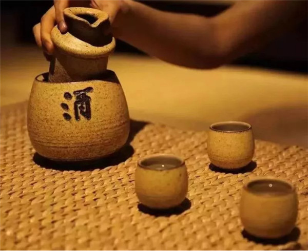 月下一杯酒，萬事盡浮休。65.jpg